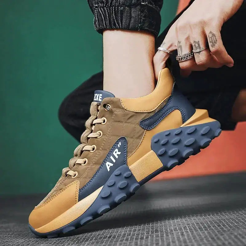 Men Luxury Casual Sneakers / trainers